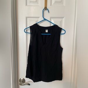 Old Navy Black Light Weight Sleeveless Top